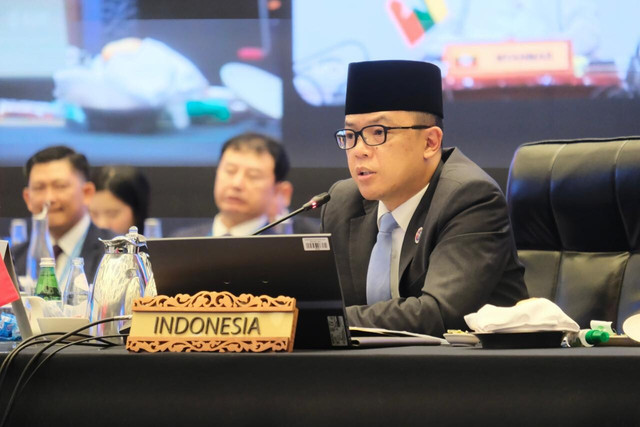 Menteri Luar Negeri Sugiono menghadiri Pertemuan Khusus Menteri Luar Negeri ASEAN mengenai Situasi antara Kamboja dan Thailand di Kuala Lumpur, Malaysia, Senin (22/12/2025). Foto: Kemlu RI