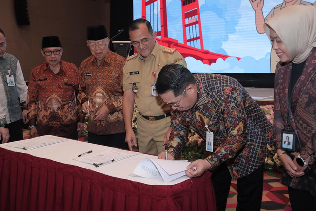 Penandatanganan Mou antara BSB, Korpri Sumsel dan PWRI Sumsel terkait sosialisasi produk dan layanan perbankan kepada ASN serta pensiunan ASN di wilayah Provinsi Sumatera Selatan/ist. 