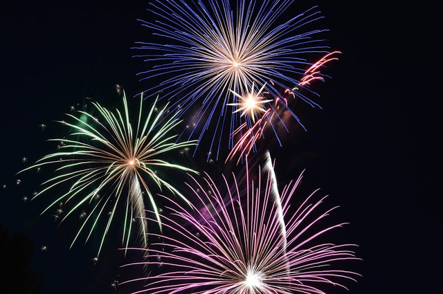 Ilustrasi Daftar Acara Malam Tahun Baru 2026 di Berbagai Kota,Foto:Unsplash/William Phipps