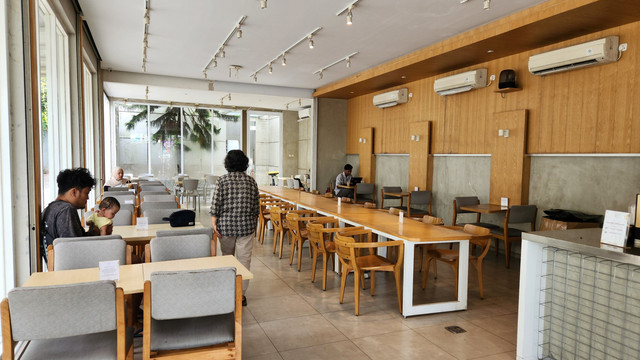 Couvee, tempat ngopi di Yogyakarta yang spesial dengan kopi susu aren. Foto: Azalia Amadea/kumparan