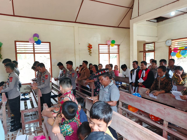 Sejumlah posko pengungsian difungsikan sementara sebagai tempat ibadah. Dok Istimewa