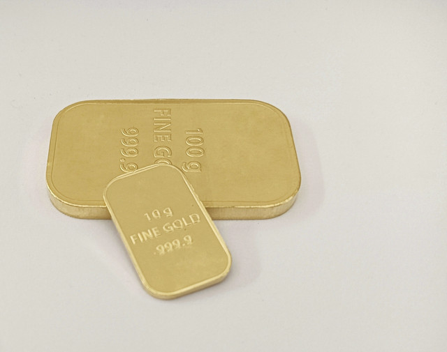 Menabung emas lebih hemat & real time di BRI. Foto: Shutterstock