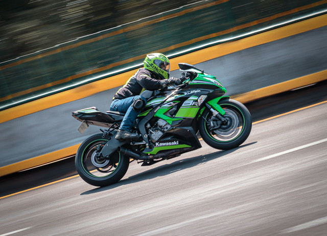 Ilustrasi harga Kawasaki W175 Street. Foto: Unsplash.com/25snn
