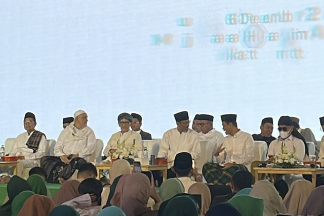 Suasana acara bertajuk 'Satu NU Satu Bangsa, Doa untuk Negeri', di Masjid Raya KH Hasyim Asy'ari, Jakarta Barat, Jumat (26/12/2025). Foto: Fadhil Pramudya/kumparan