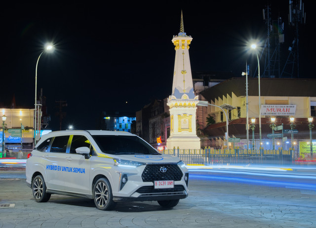 Toyota Veloz Hybrid EV Lintas Nusa 2025. Foto: Gesit Prayogi/kumparan