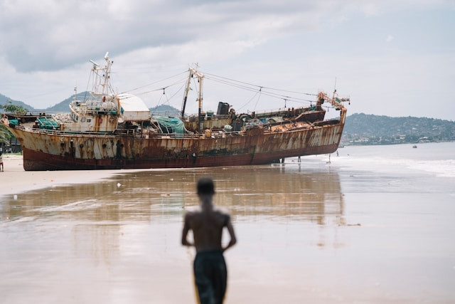 Pencemaran Laut oleh Kapal dan Pengaturannya di Indonesia. Sumber: unsplash.com