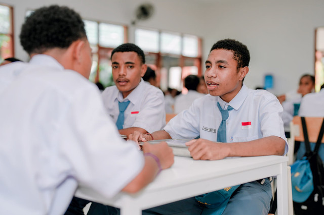 Sergio Libert Rawai siswa Sekolah Rakyat Menengah Atas (SRMA) 29 Jayapura, Papua. Foto: Biro Humas Kemensos/ Airlangga Jati