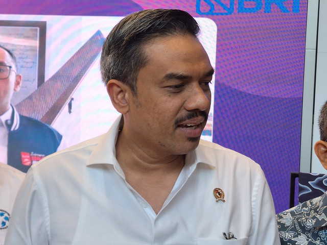 Menteri UMKM Maman Abdurrahman dalam konferensi pers di Kantor Kementerian UMKM, Jakarta Selatan pada Senin (29/12/2025). Foto: Argya D. Maheswara/kumparan