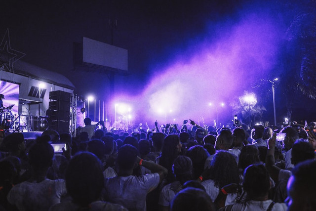 Ilustrasi Big Bang Festival 2025 sampai Kapan,Foto:Unsplash/Luis Quintero