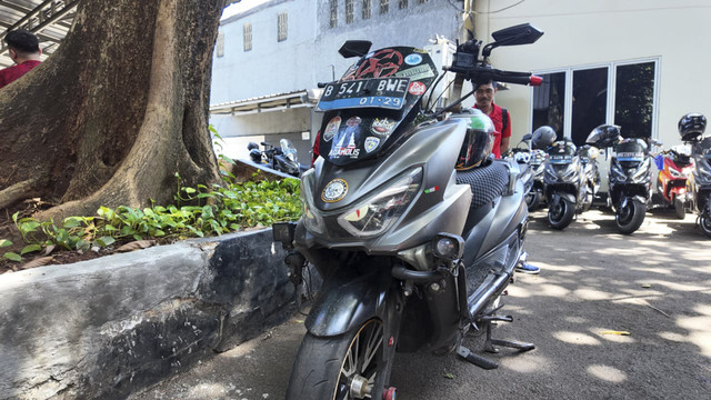 Motor listrik Polytron Fox R dengan odometer mencapai 93 ribu kilometer. Foto: Fitra Andrianto/kumparan