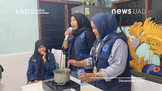 Mahasiswa KKN Universitas Ahmad Dahlan (UAD) Inisiasi Zero Food Waste (Foto. KKN UAD)