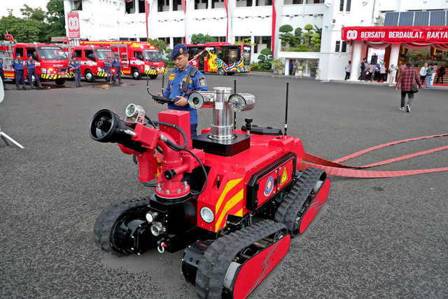 Robot pemadam kebakaran milik Pemkot Surabaya. Foto: Diskominfo Surabaya 