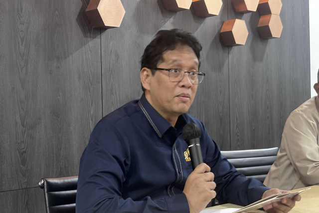 Menteri Keuangan Purbaya Yudhi Sadewa di kantornya, Rabu (31/12/2025). Foto: Ave Airiza Gunanto/kumparan