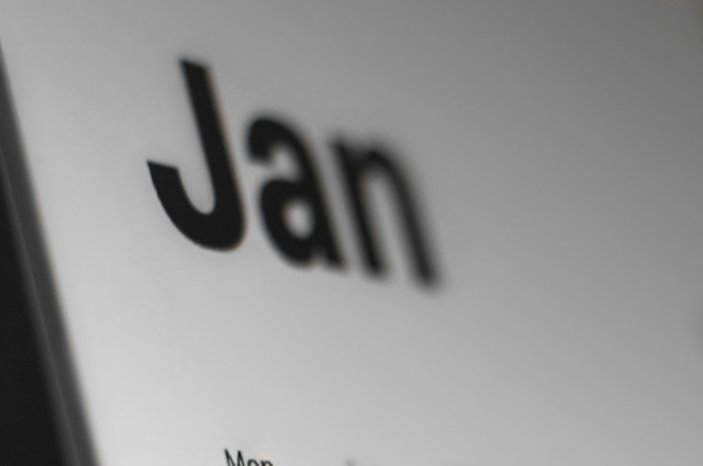 Ilustrasi Apakah Besok Tanggal 2 Januari 2026 Libur?, Unsplash/Behnam Norouzi