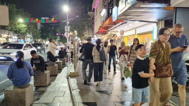 Suasana Jalan Tunjungan, Surabaya, Rabu (31/12/2025). Foto: Farusma Okta Verdian/kumparan