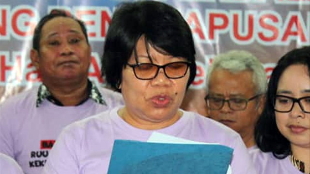 Koordinator Gerakan Perempuan Sulawesi Utara (GPS) Pdt Ruth Ketzia.