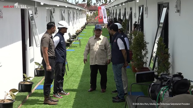 Presiden Prabowo Tinjau Pembangunan Rumah Hunian Danantara, Aceh Tamiang, 1 Januari 2026. Foto: Biro Pers Sekretariat Presiden