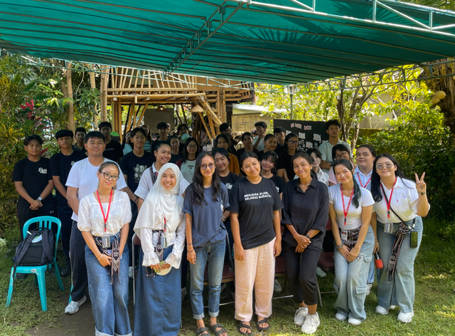 Plastic Hero Memberikan Edukasi Sampah Plastik Menggunakan Teknologi di Bali