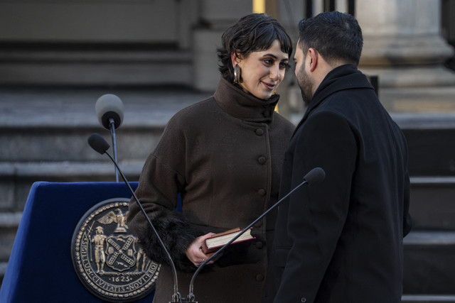 Zohran Mamdani dan Rama Duwaji. Foto: DAVID DEE DELGADO/Getty Images va AFP