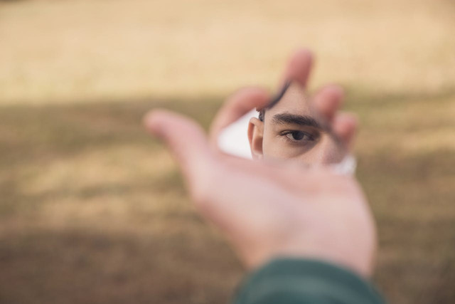 Ilustrasi refleksi diri. Foto: Pexels