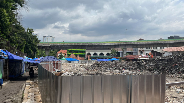 Kondisi Pasar Taman Puring usai kebakaran di Jalan Kyai Maja, Kebayoran Baru, Jakarta Selatan. Foto: Fariza Rizky Ananda/kumparan