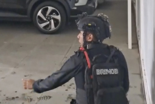 Momen penangkapan terduga pembunuh anak politisi PKS Muhammad Axle Harman Miller. Foto: Dok. Dede Rohana