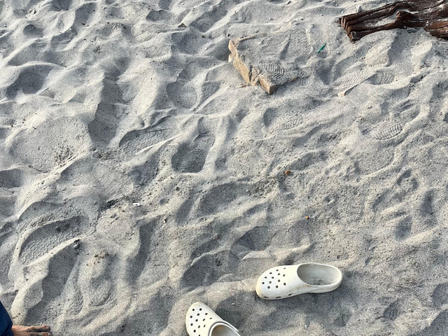 potret pasir putih pantai marina difoto oleh fhatan fadilah mahasiswa universitas pamulang