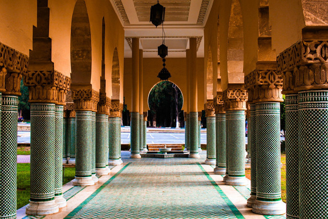 Masjid megah dan bersih. Foto: Pixabay