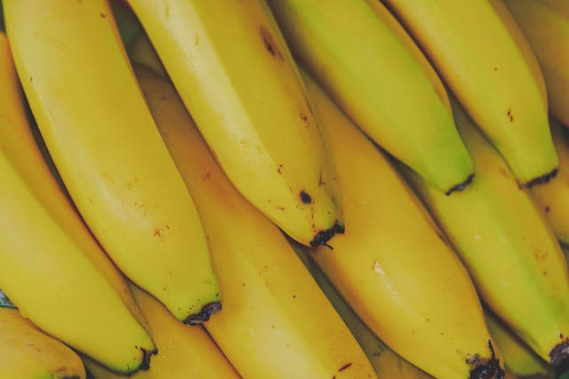 Ilustrasi pisang sebagai alternatif bahan untuk pangan tinggi serat. Foto: Pexels.