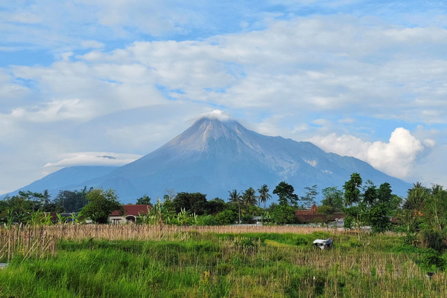 Kondisi Gunung Merapi, Senin (5/1/2026). Foto: Arfiansyah Panji Purnandaru/kumparan