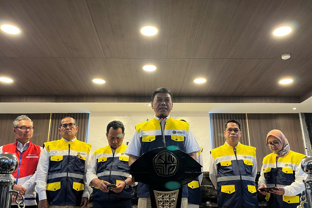 Konferensi pers Posko Nasional Sektor ESDM Natal 2025 dan Tahun Baru 2026 (Nataru), Senin (5/1/2026). Foto: Fariza Rizky Ananda/kumparan