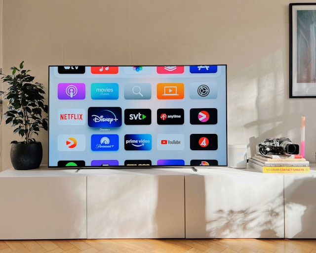 Ilustrasi smart TV anti lemot. Foto: Unsplash.
