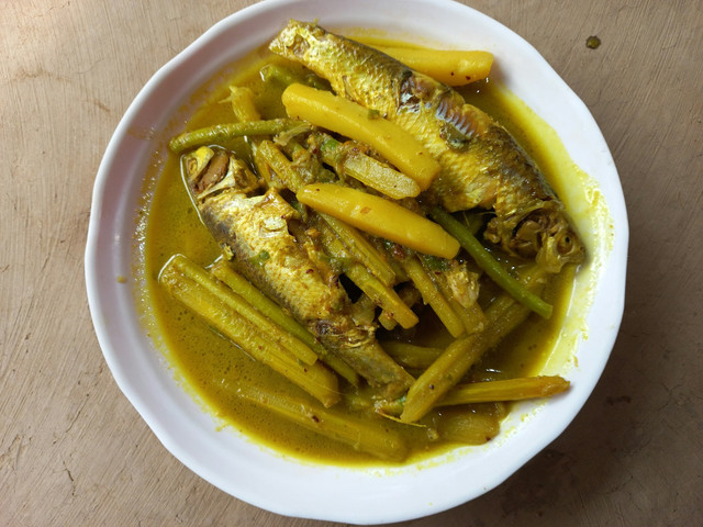 Ilustrasi ikan kuah kuning. Foto: Unsplash