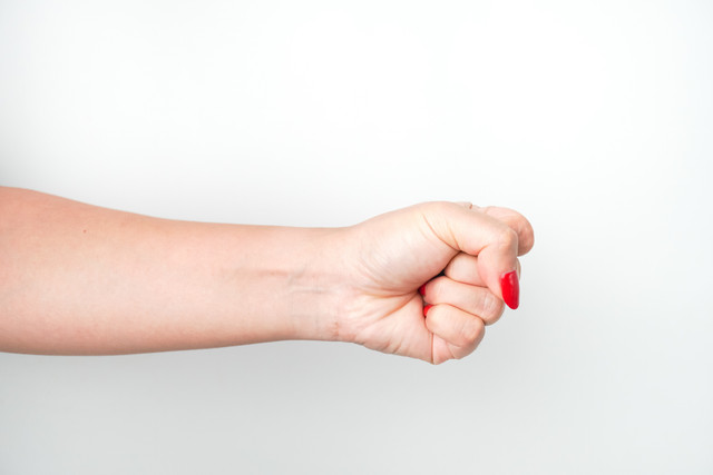 Shutterstock ilustrasi pukul. Foto: Rizky Ade Jonathan/Shutterstock