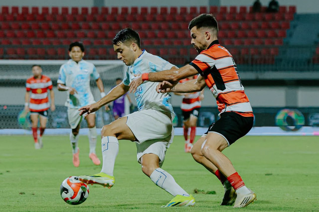 Madura United menjamu PSIM Yogyakarta dalam pertandingan lanjutan Super League 2025/26, di Stadion Gelora Madura Ratu Pamelingan, Sabtu (10/1/2026). Foto: Instagram/ @psimjogja_official
