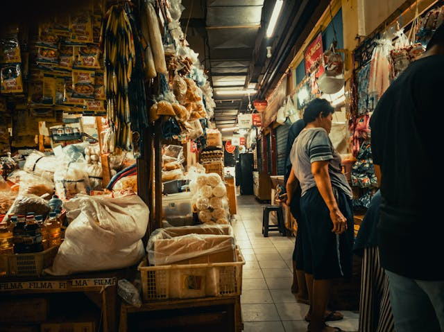 Ilustrasi akses pangan dari pasar tradisional. Foto: Pexels.