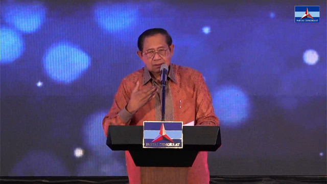 Ketua Majelis Tinggi Partai Demokrat Susilo Bambang Yudhoyono (SBY) dalam acara Puncak Perayaan Natal Nasional 2025 Partai Demokrat di Hotel Bidakara, Jakarta Selatan, Senin (12/1/2026). Foto: YouTube/ Partai Demokrat 