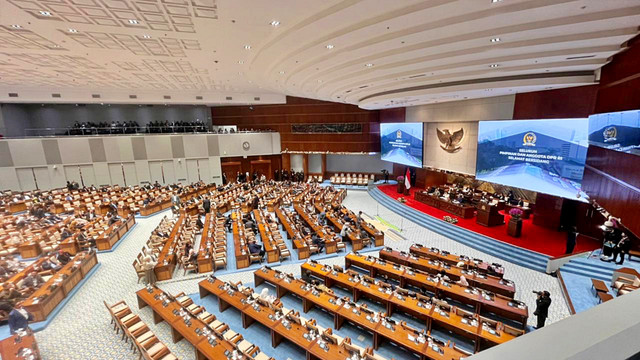 Rapat paripurna pembukaan masa persidangan III Tahun Sidang 2025-2026 di Kompleks Parlemen Senayan, Jakarta, Selasa (13/1/2026). Foto: Nasywa Athifah/kumparan