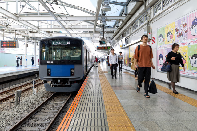 Kereta Seibu Railway Jepang. Foto: photosounds/Shutterstock