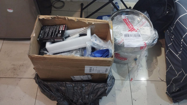 Pengungkapan lab clandestine Etomidate di Apartemen Greenbay. Foto: Dok. Istimewa