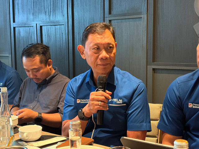 Direktur Utama PELNI Logistics, Sukendra, dalam Media Briefing di Greyhound Cafe, Jakarta pada Rabu (14/1/2026). Foto: Najma Ramadhanya/kumparan