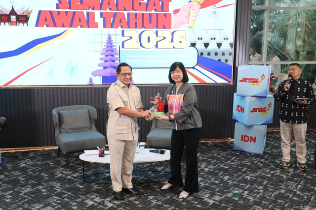 Mendagri Tito Karnavian menjadi narasumber talk show Semangat Awal Tahun 2026 bertema "440 Hari Pemerintahan Presiden Prabowo: Menuju Pertumbuhan yang Berkualitas" di IDN Headquarters (HQ), Jakarta, Rabu (14/1/2026). Foto: Dok. Puspen Kemendagri