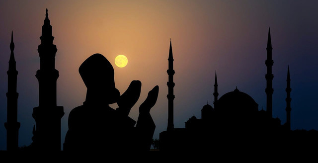 Ilustrasi seorang hamba memohon maaf kepada Allah. Foto: Pixabay