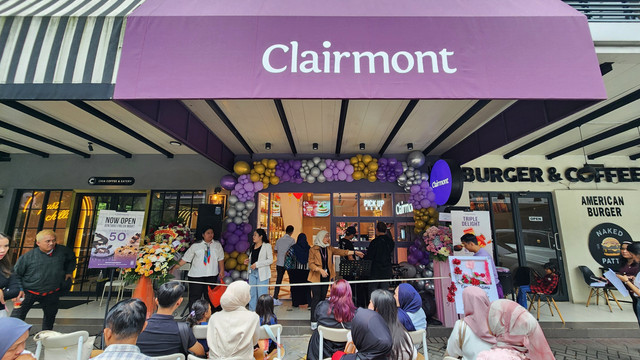 Pembukaan outlet ke-11 toko kue Clairmont yang hadirkan menu baru cookies hingga minuman jamu. Foto: Azalia Amadea/kumparan