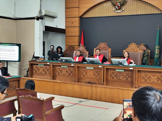 Suasana persidangan dengan agenda pembacaan vonis dengan terdakwa Laras Faizati atas kasus dugaan penghasutan aksi demontrasi 2025 di Ruang Sidang Pengadilan Negeri Jakarta Selatan, Kamis (15/1/2026). Foto: Luthfi Humam/kumparan