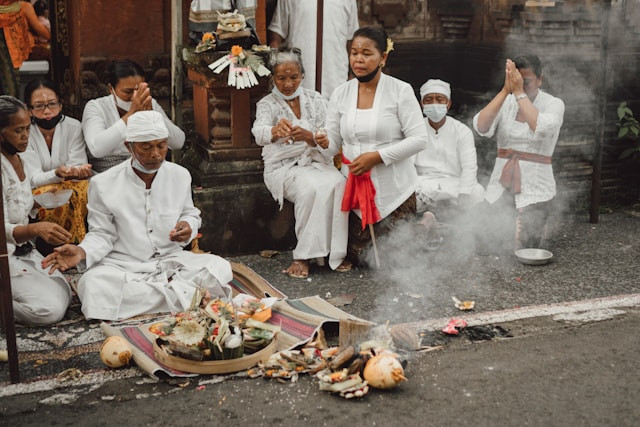 Ilustrasi Hari Raya Siwaratri. Foto: Unsplash.
