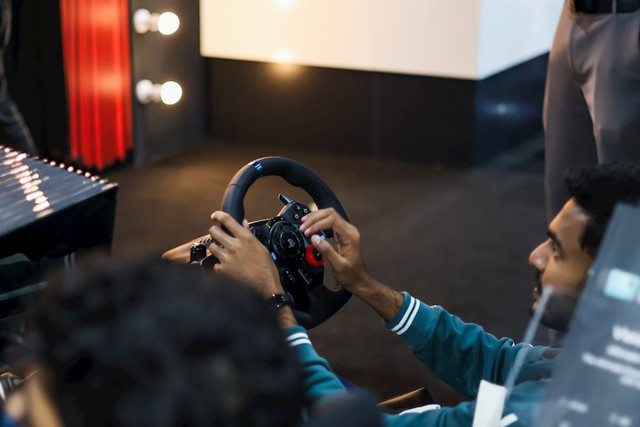 Ilustrasi F1 Racing Simulator di Jaksel. Unsplash.com/ANOOF C