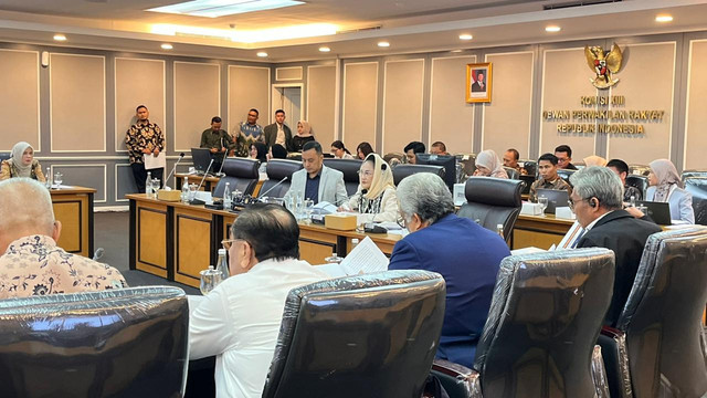 Kementerian Hukum hadiri rapat kerja Komisi XIII DPR di Kompleks Parlemen, Senayan, Jakarta, Senin (19/1). Foto: Nasywa Athifah/kumparan