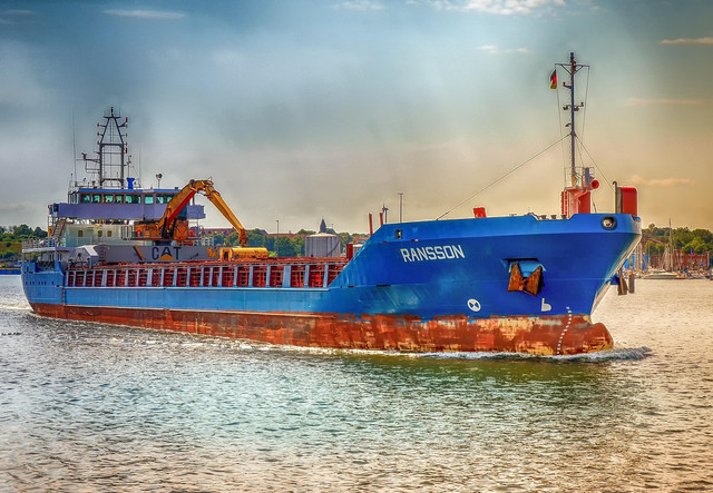 Ilustrasi Pelabuhan di Bitung. Foto: Pixabay.