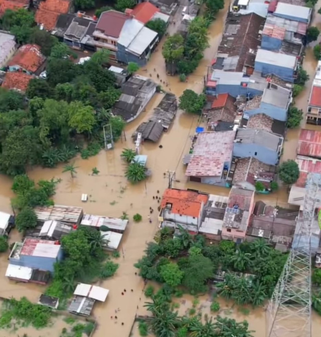 Banjir di Kawasan Perumahan di Kab. Bekasi pada 18 Januari 2026 (Dok. Hendri_Dronevlog)